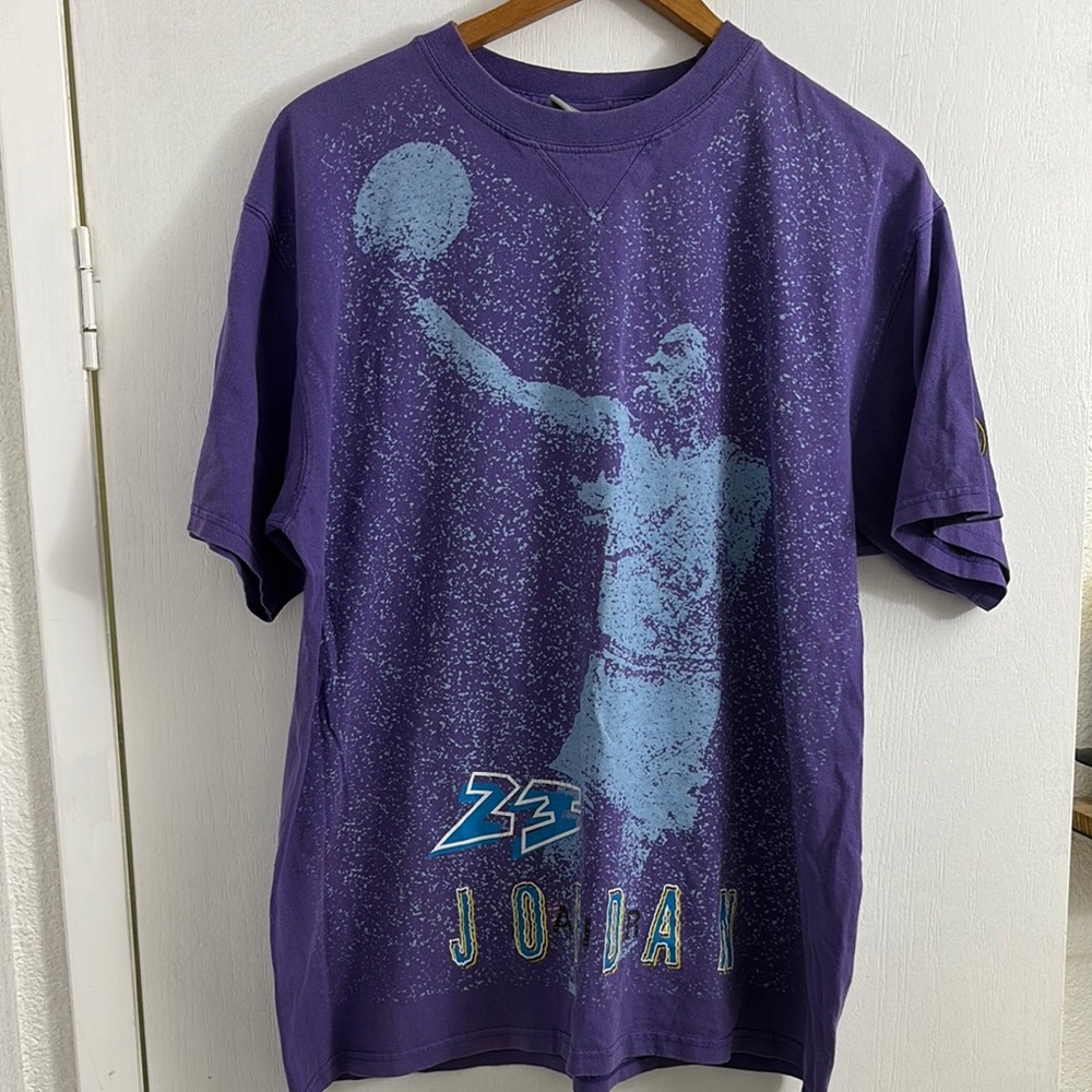 Michael Jordan Large  Purple Graphic T-Shirt